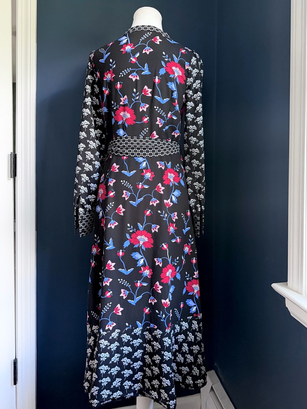 Talbots Mixed Floral Crepe Midi Dress | NWOT | Size 2 - Picture 5 of 16